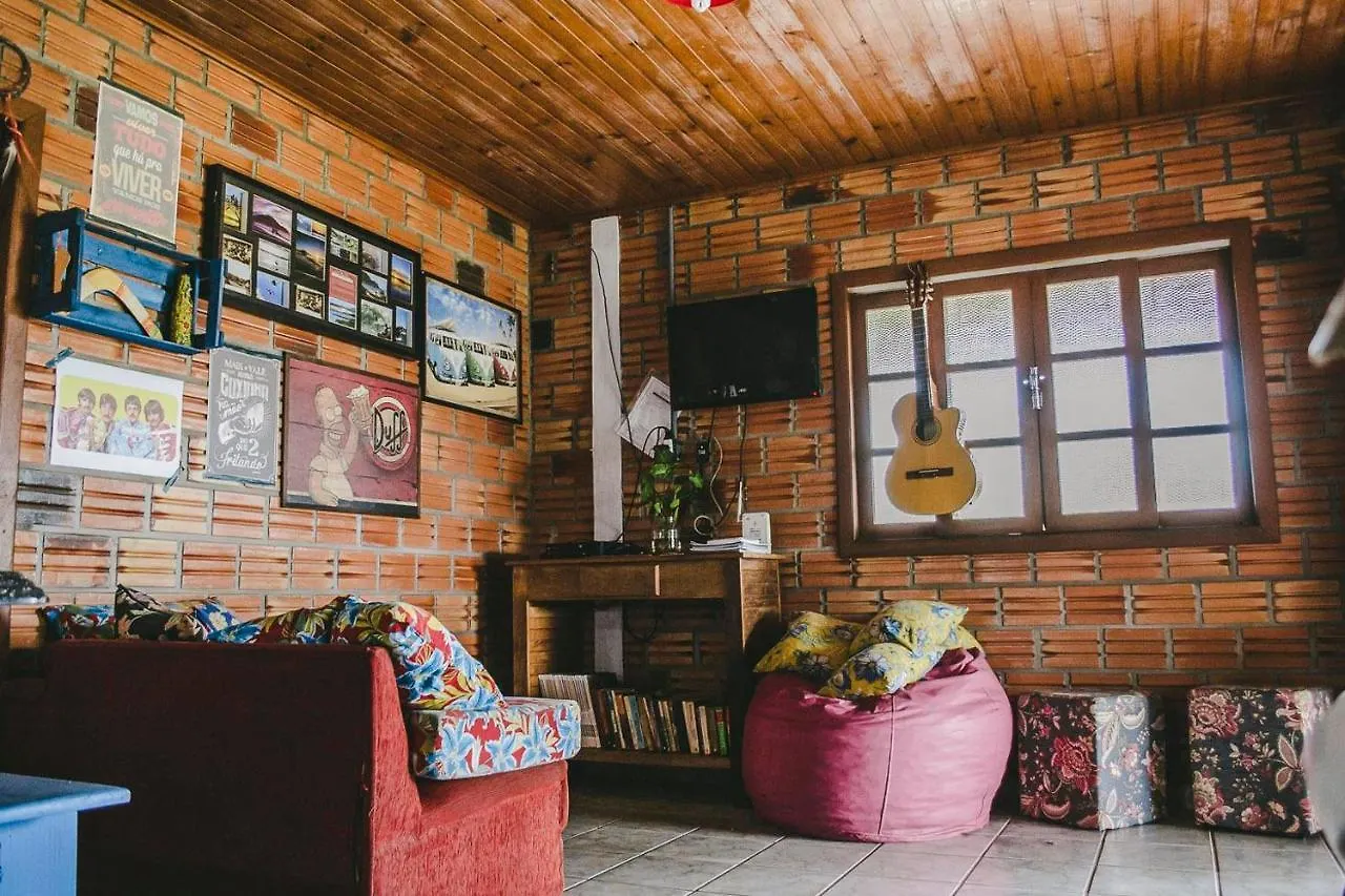 Familia Cisinha - Praia Do Rosa Hostel Imbituba